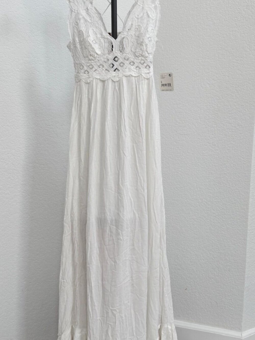 Free People Intimately White Lace Boho Maxi Dress Open Back Size S NWT - Picture 2 of 12